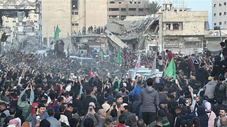 Hamas ve Siyonist teröristler arasında esir takası yapıldı 49