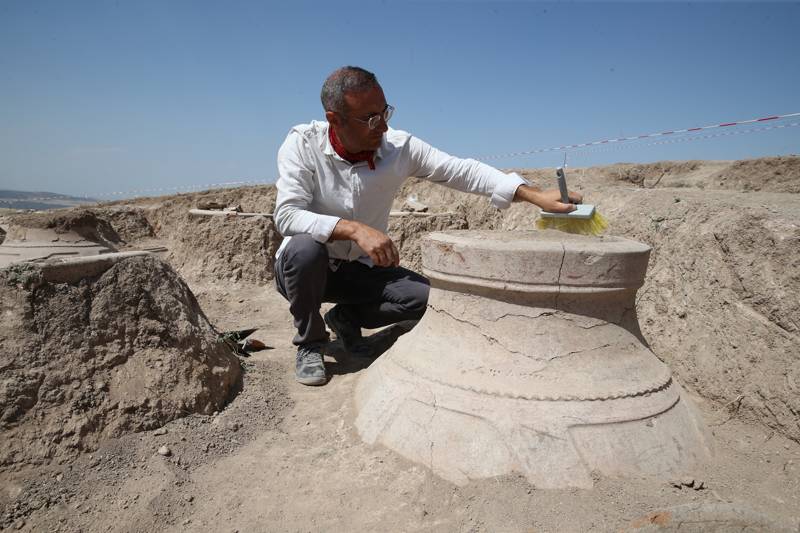 Van'daki Kevenli Kalesi kalıntısında çivi yazılı 76 pithos ortaya ç 20