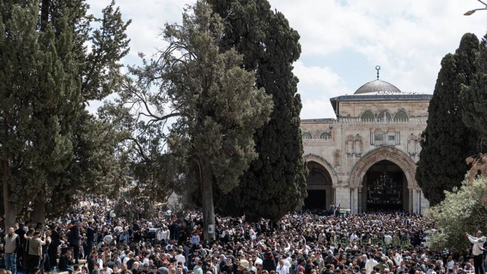 Haftalar sonra Mescid-i Aksa'da cuma namazına Filistinliler akın et 15