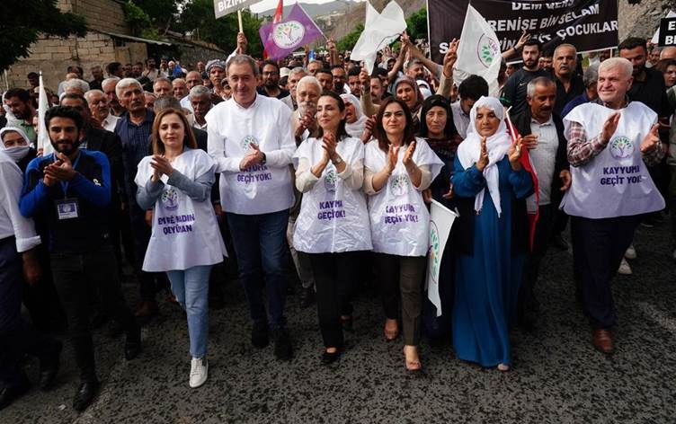 Bakırhan Hakkari'den seslendi: Gelin seçimleri yenileyelim