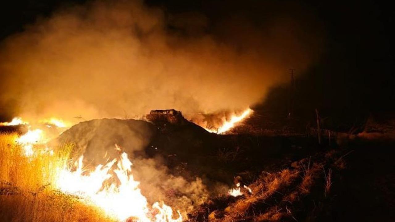 Şırnak'ta çıkan anız yangını tarım arazisine sıçradı: 7 köy etkilendi