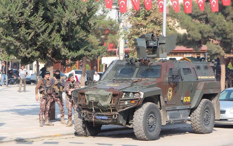 Van ve Mardin'de gösteri yasağı kararı