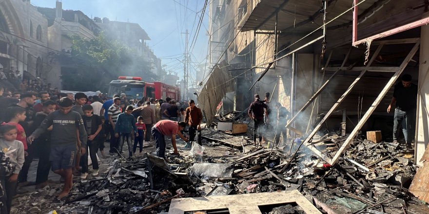 Teröristler beş katlı binayı yerle bir etti: 77 kişi şehit oldu