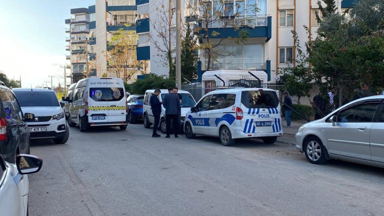 Antalya’da 3 kardeş yaşadıkları evde ölü bulundu