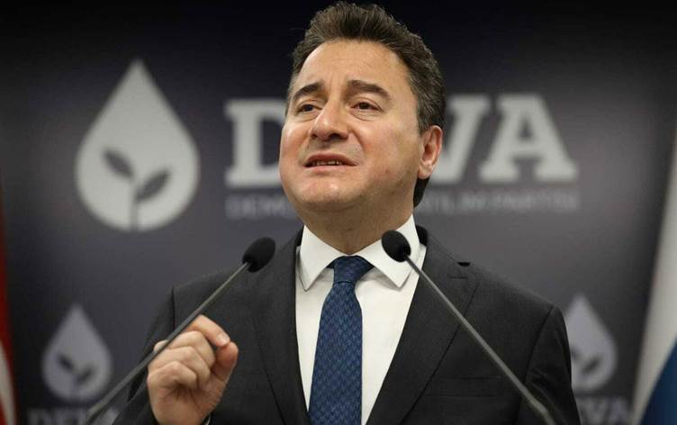 Babacan: Gençleri tutuklamak Gazze için ses çıkaranlara gözdağı vermektir