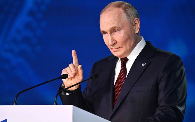 Putin: ABD, Ortadoğu'da aktif ve agresif şekilde hareket ediyor