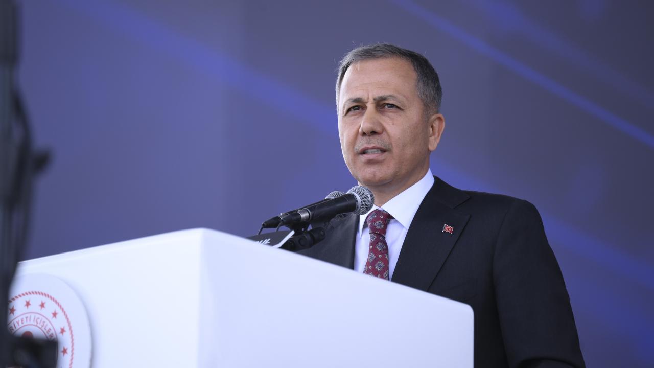 Yerlikaya: Geri dönüşler için Suriyeli STK'larla görüşeceğiz