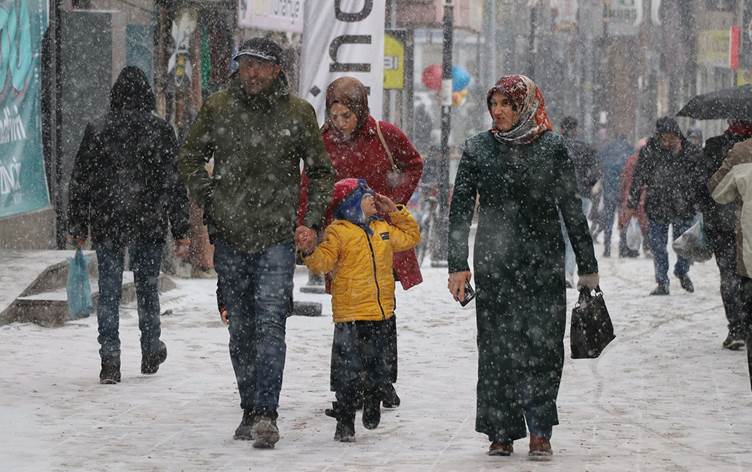 Meteorolojiden 17 il için 'turuncu' ve 'sarı' kodlu uyarı