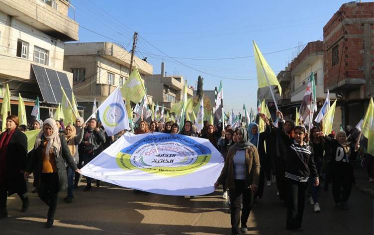 Rojava’da sadece özerk yönetimi temsil eden bayrak ve semboller kullanılacak