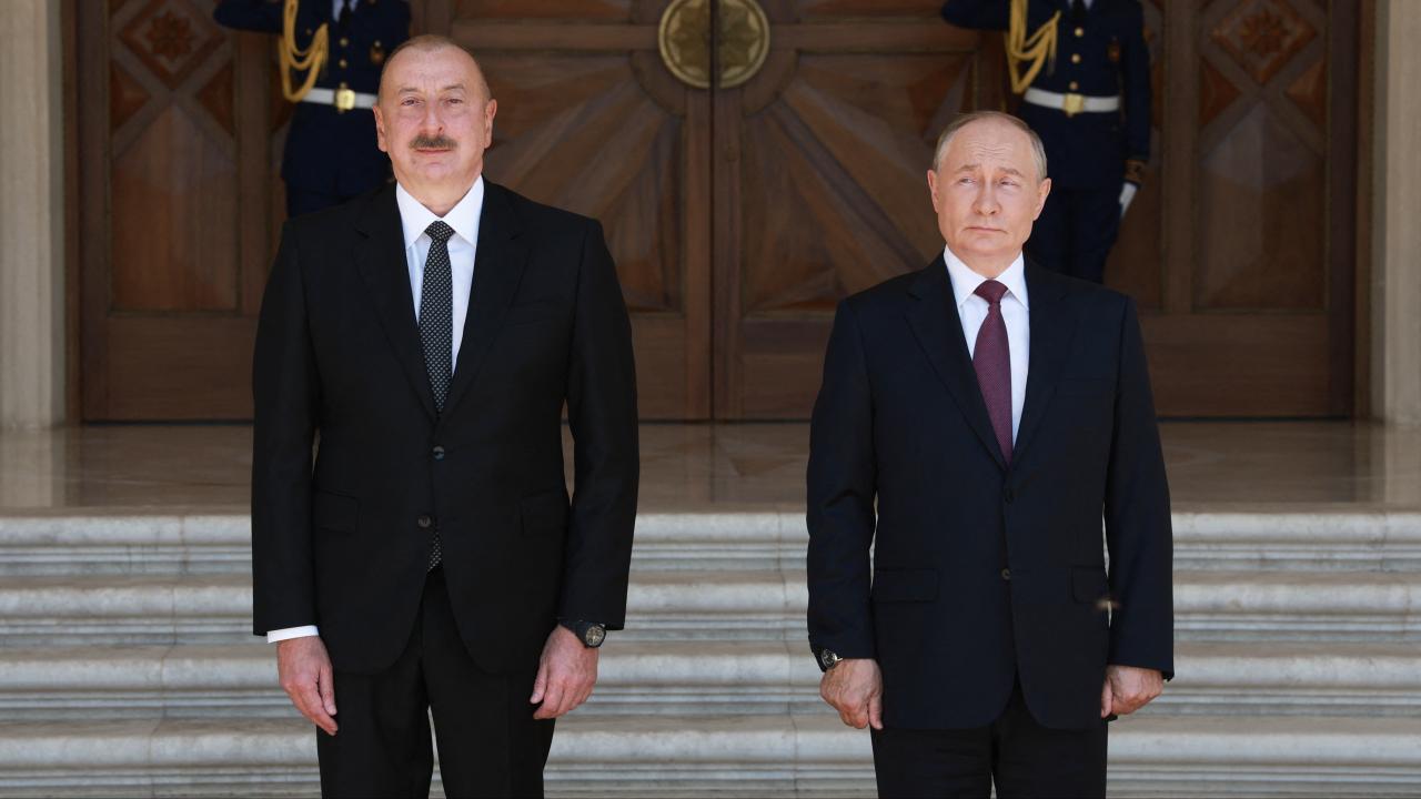 Putin'den Aliyev'e özür telefonu