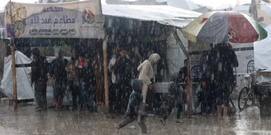 Şiddetli yağış Gazze'de su baskınlarına neden oldu