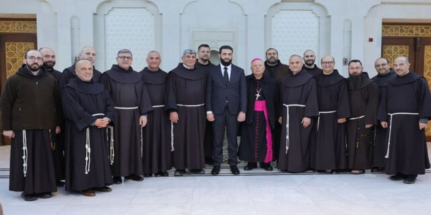 Ahmed Şara, Suriyeli Hristiyan cemaatinin temsilcileriyle bir araya geldi