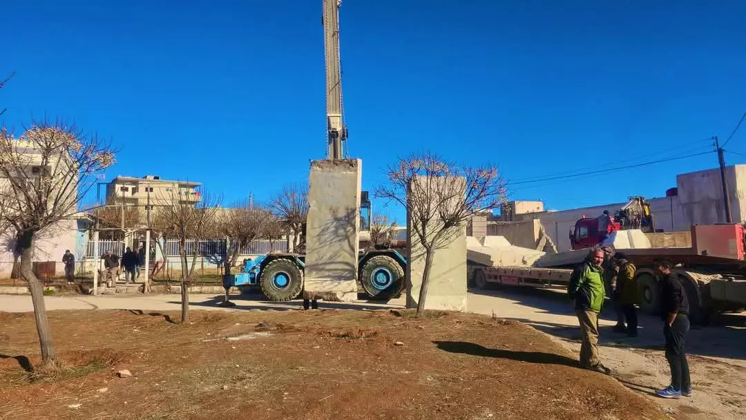 ABD, Kobani'de yeni bir askeri üs kurmaya başladı