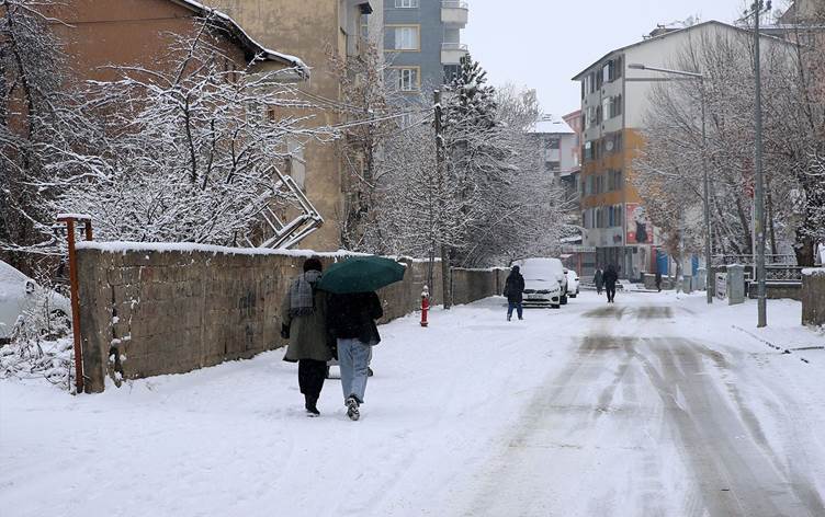 Meteoroloji bazı iller için kar, don ve çığ uyarısı yaptı