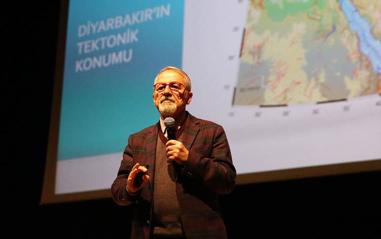 Prof. Dr. Naci Görür Diyarbakır için uyardı: Esas tehlike Bitlis-Zagros Fay Hattı