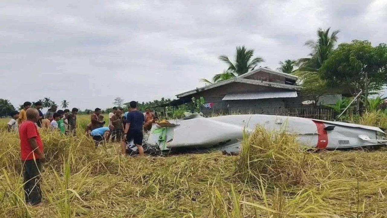 Filipinler’de küçük uçak düştü: 4 kişi öldü