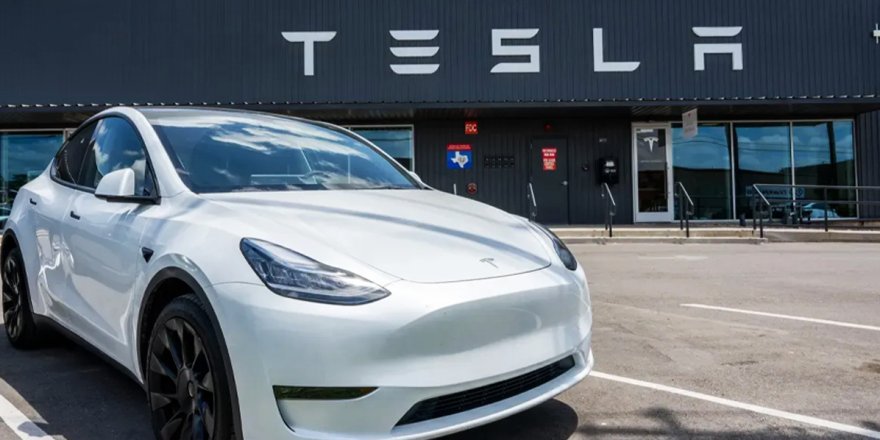 Tesla'nın piyasa değeri 1 trilyon doların altına indi