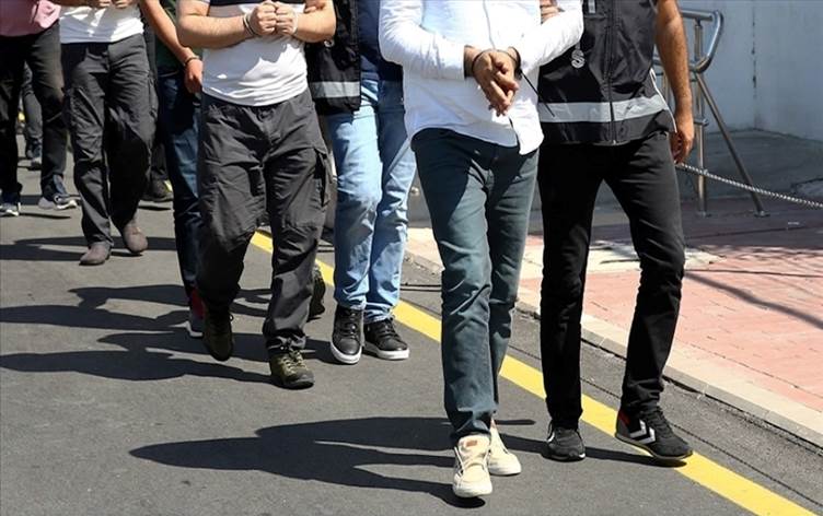 Organize suç örgütlerine operasyon: 71 zanlı gözaltına alındı