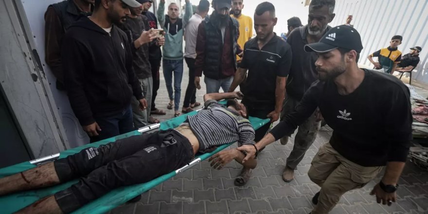 Siyonist teröristler Nasır Hastanesi'ne saldırdı!