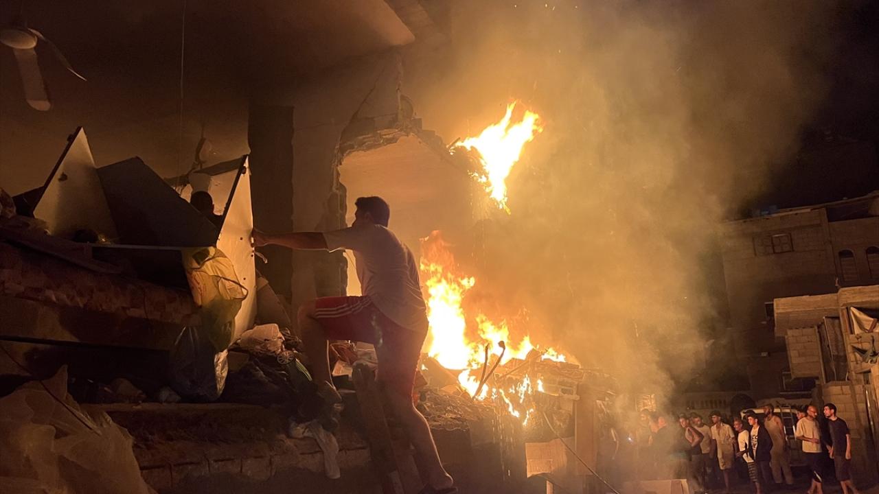 Katil İsrail gece boyu Gazze'yi vurdu:100 Şehit
