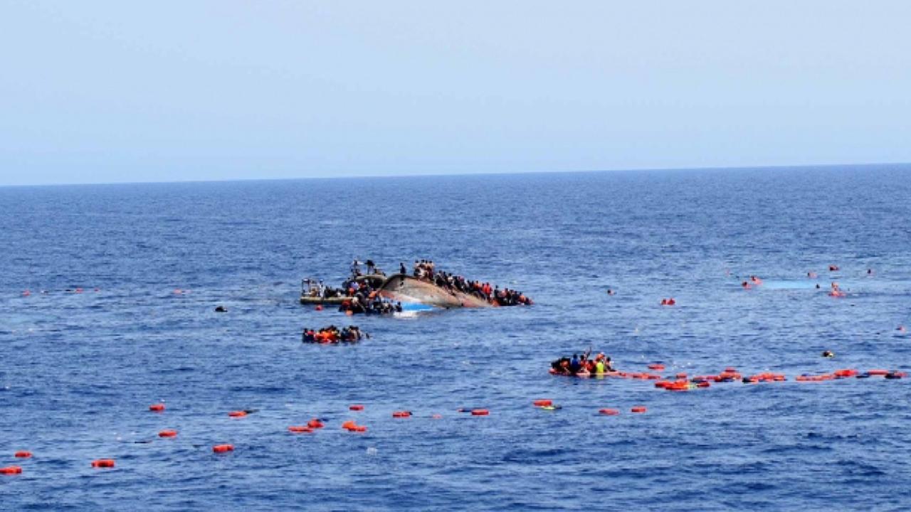 Nijerya'da tekne battı: 37 ölü