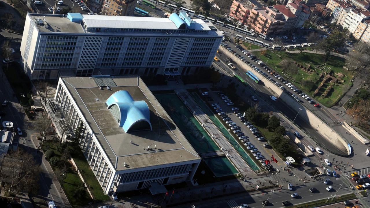 İBB'ye 5. dalga operasyonu