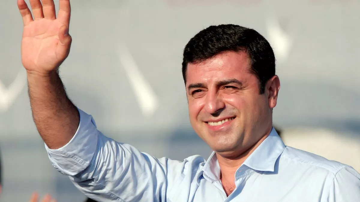 Demirtaş’ın 'cumhurbaşkanına hakaret' davası ertelendi