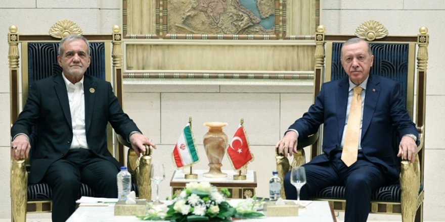 Cumhurbaşkanı Erdoğan, İran Cumhurbaşkanı ile görüştü