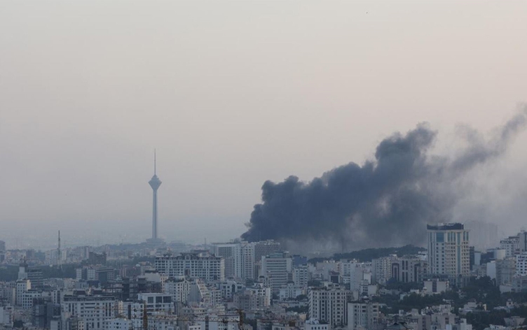 İsrail'den İran'a tehdit: Tahran'ın tamamını boşaltın