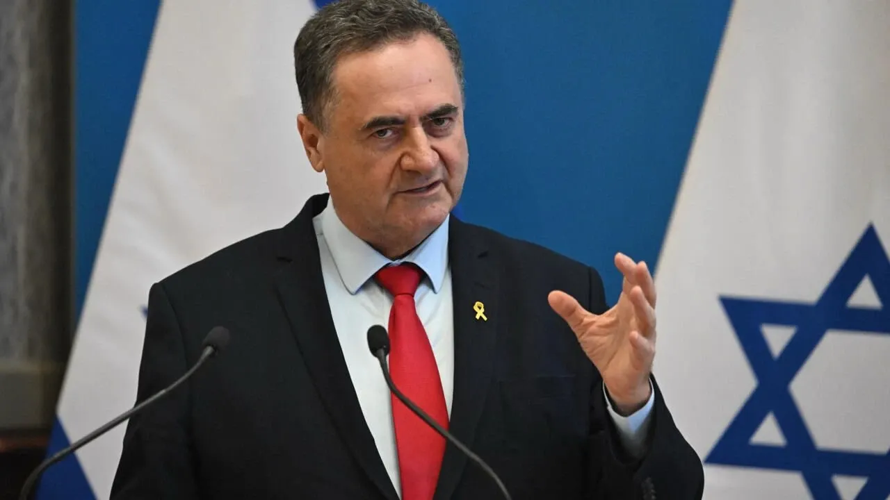 Siyonist İsrail Savunma Bakanı Tahran’a atış emri verildiğini duyurdu
