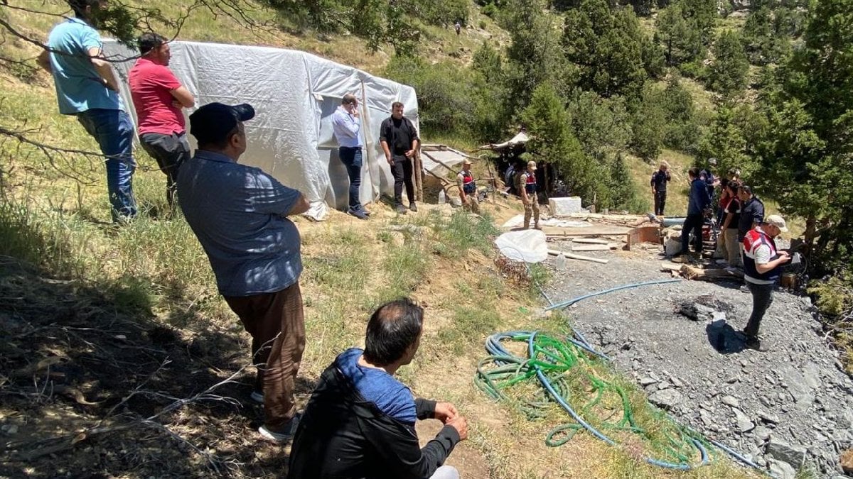 Erzurum'da taş ocağında göçük: Üç işçi hayatını kaybetti