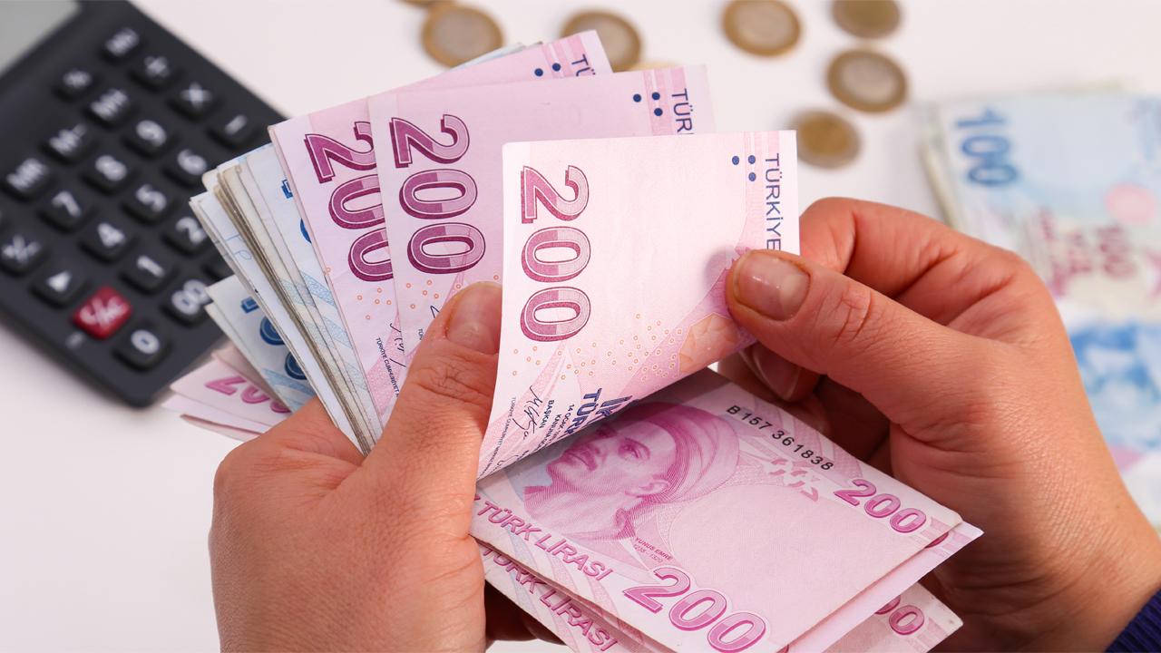 Memur ve emekli zammı perşembe günü belli oluyor