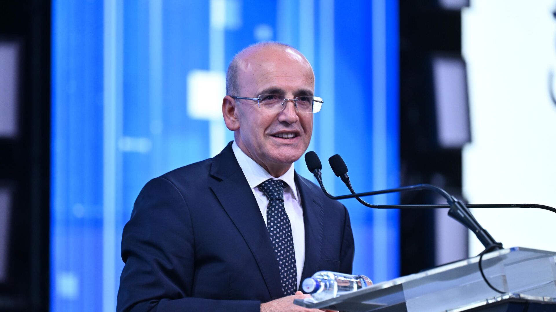 Şimşek: Enflasyon yüzde 72'den yüzde 35'e geriledi
