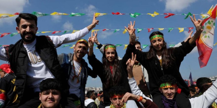 Terörsüz Türkiye için sosyo-politik bir yol haritası: 100 bin Kürt gencinin istihdam edilmesi projesi