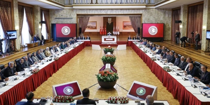 Çözüm süreci komisyonu, baroları dinliyor