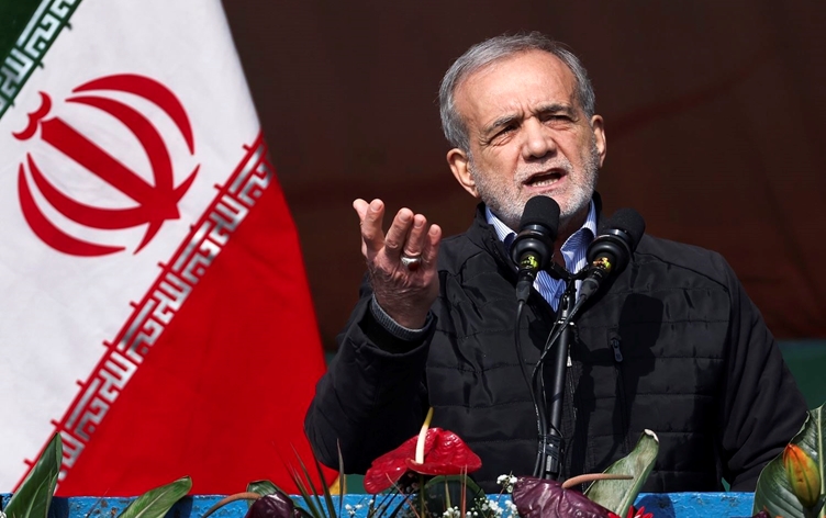 Pezeşkiyan: İsrail ve ABD, İran'ı parçalayıp yok etmeyi hedefledi