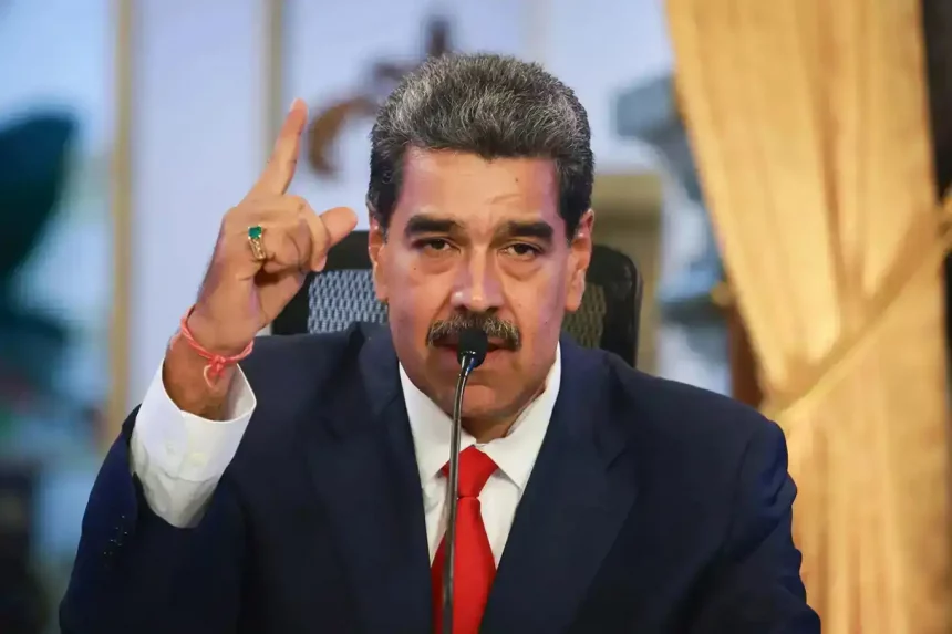 Maduro: ABD Venezüella’ya Saldırırsa Silahlı Bir Cumhuriyet İlan Ederim