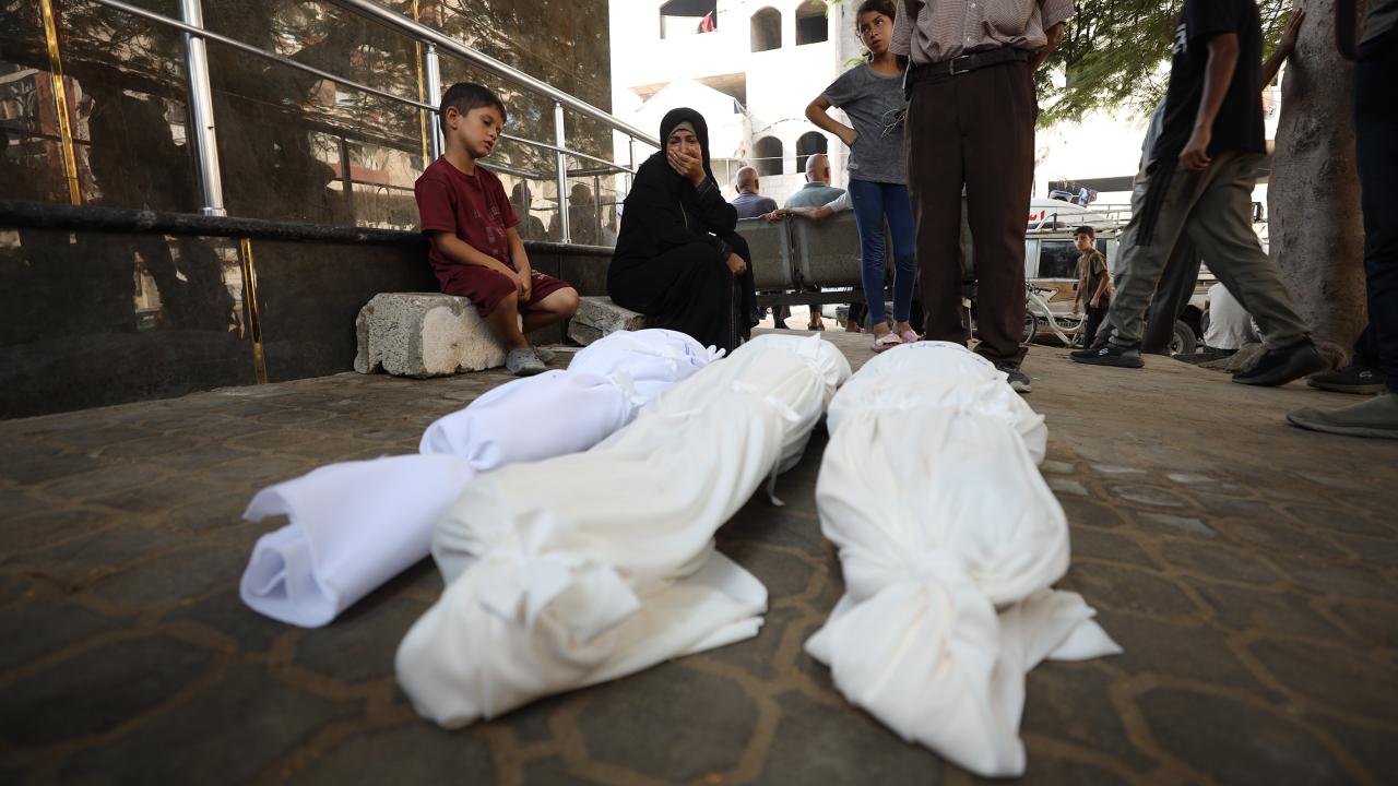 Katil İsrail'in Gazze Şeridi'ne düzenlediği saldırılarda 31 Filistinli şehit oldu