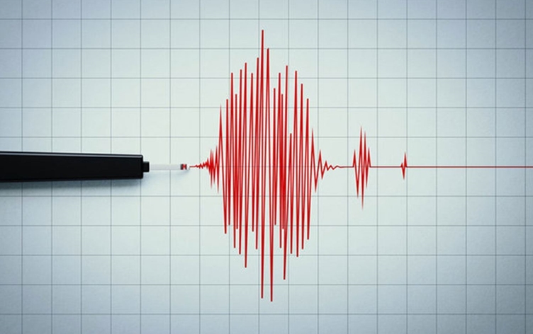 Endonezya'da 6,1 büyüklüğünde deprem