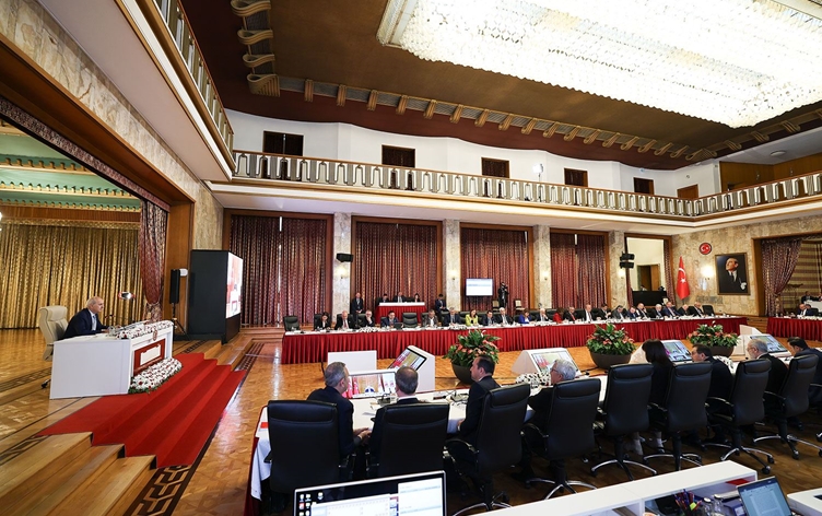 Süreç komisyonu bu hafta düşünce ve araştırma merkezlerini dinleyecek