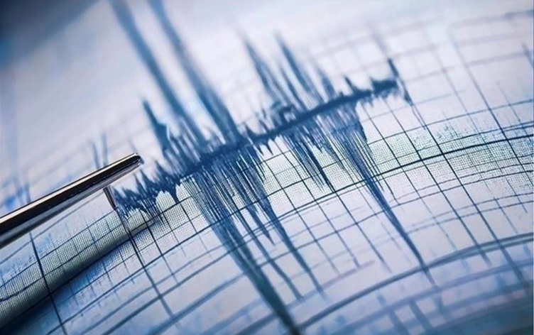 Çin'de 5.6 büyüklüğündeki deprem: 7 yaralı, 8 ev yıkıldı