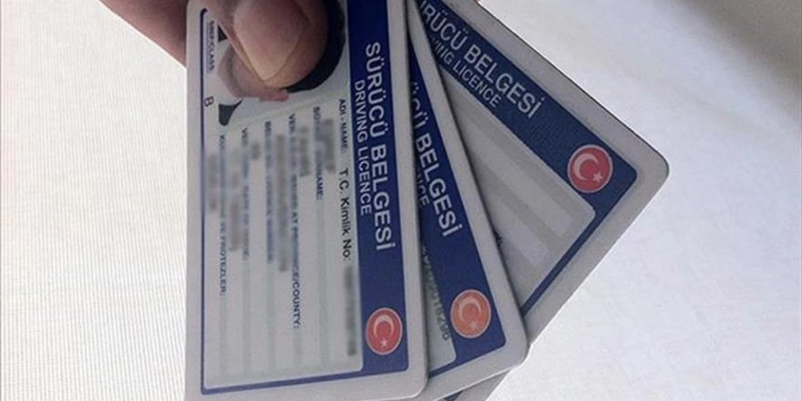 Bakan Yerlikaya'dan "eski tip ehliyet" uyarısı