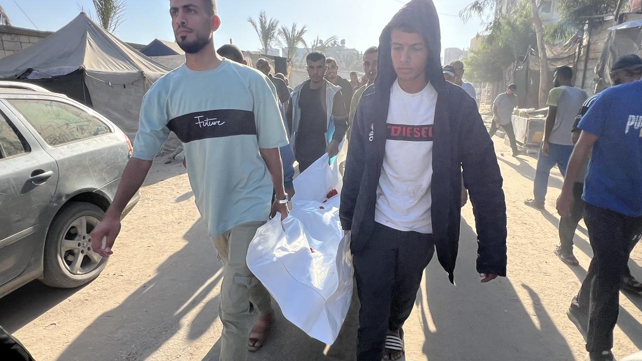 Soykırımcı İsrail'in Gazze'ye saldırılarında şehit sayısı 66 bin 97'ye yükseldi