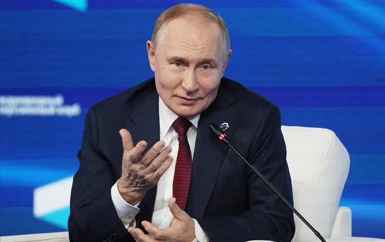 Putin: Avrupa'nın silahlanmasına yanıtımız uzun sürmeyecek
