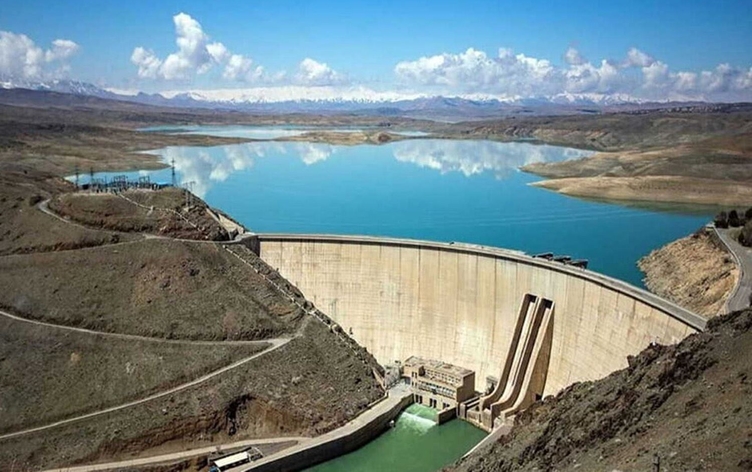 Tahran'da korkutan su alarmı: Sadece iki haftalık su kaldı!