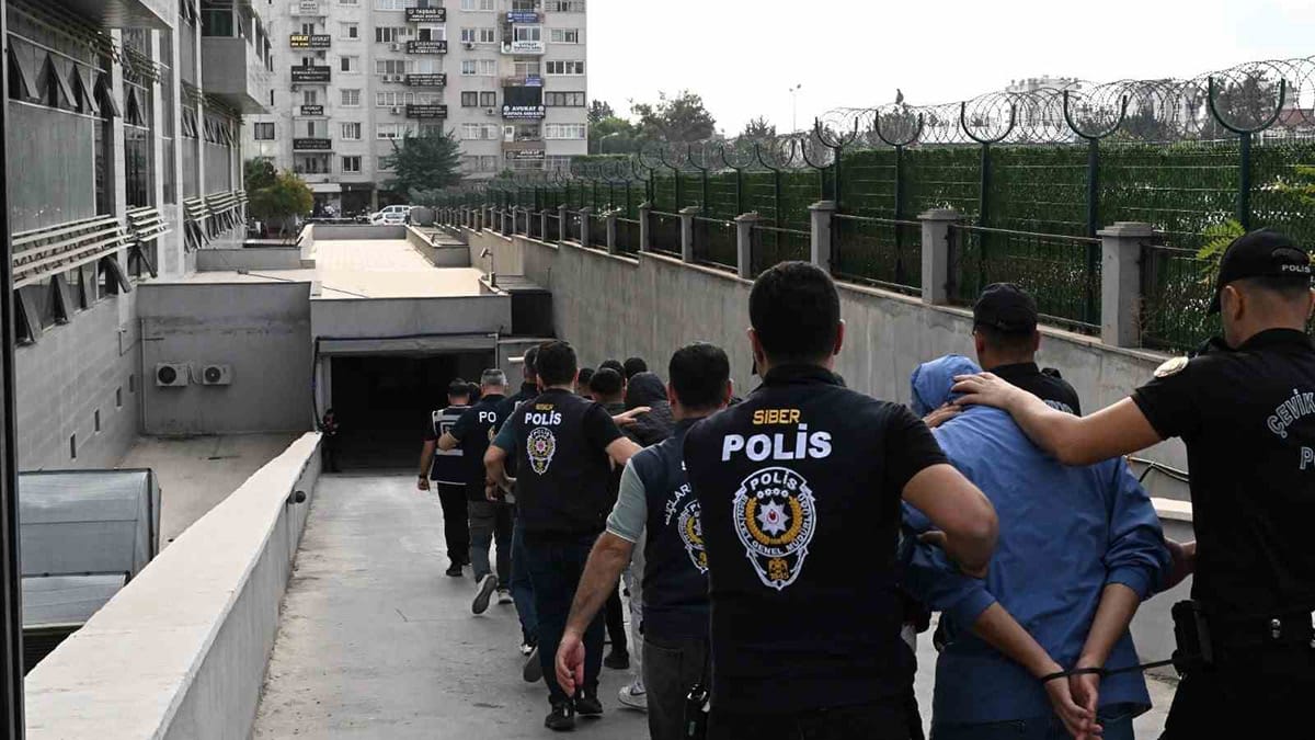 Mersin’de yasa dışı bahis operasyonu: 7,6 milyar liralık para trafiği, 17 tutuklama