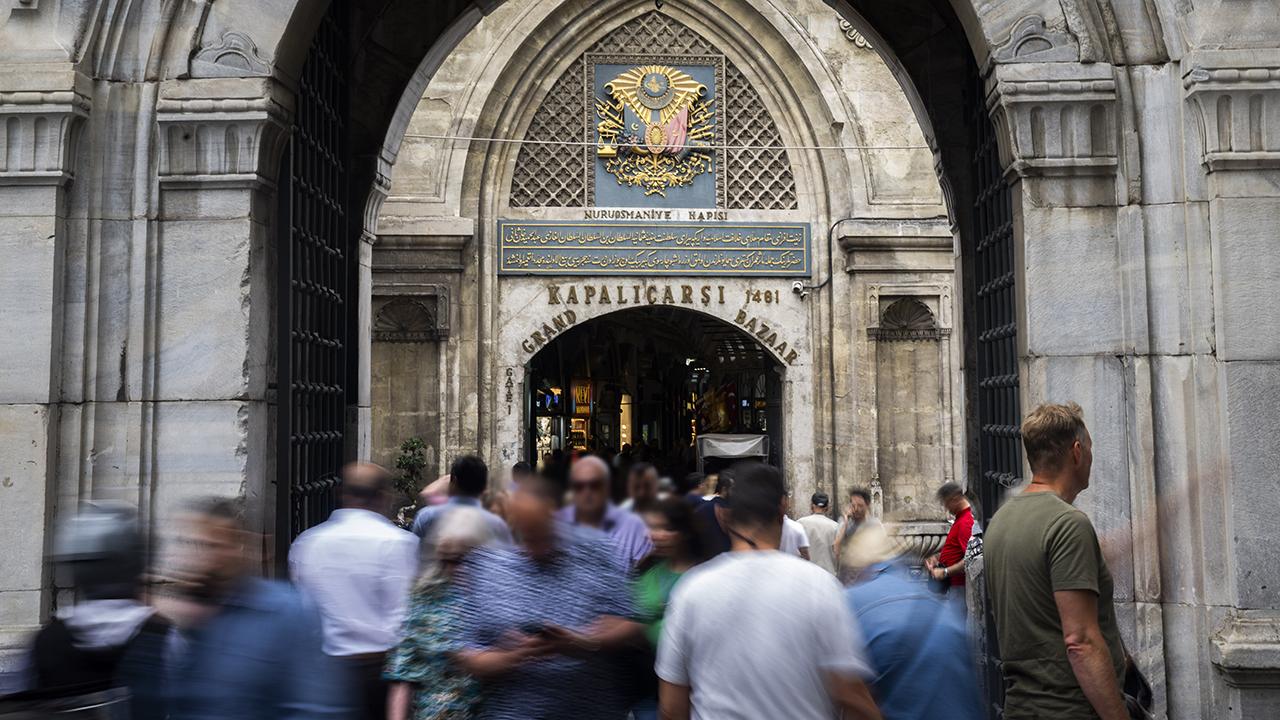 Kapalıçarşı'da dördüncü dalga "kara para" operasyonu: 76 gözaltı