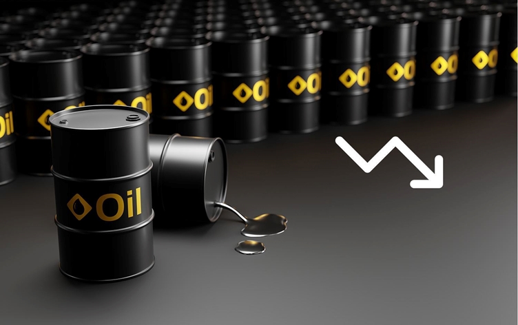 Petrol fiyatları düşmeye devam ediyor