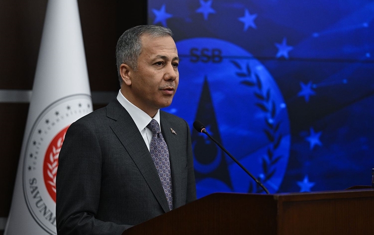 Bakan Yerlikaya: Son 1 yılda 578 bin Suriyeli ülkesine döndü