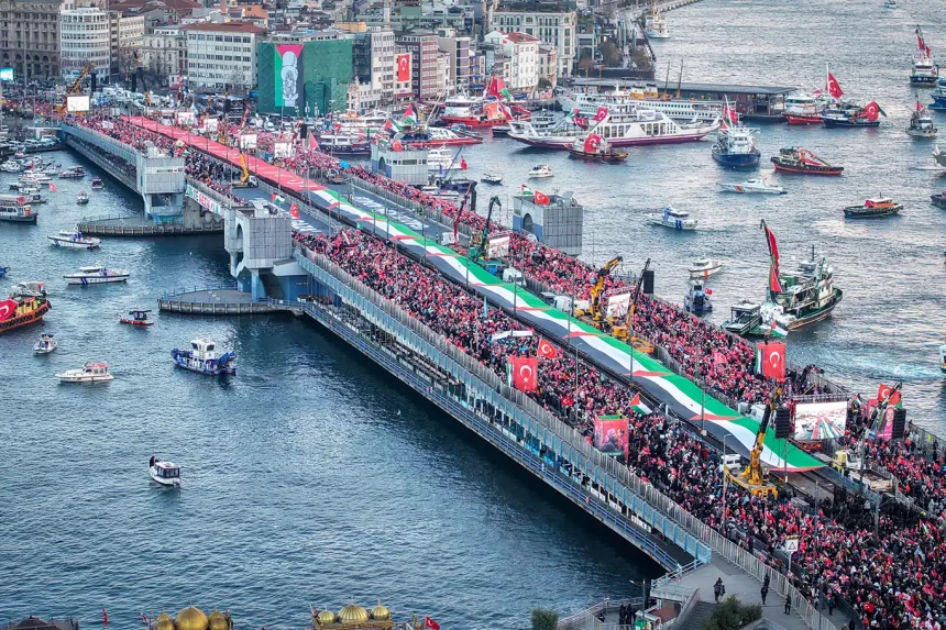 İstanbul’da Filistin’e Destek Yürüyüşü